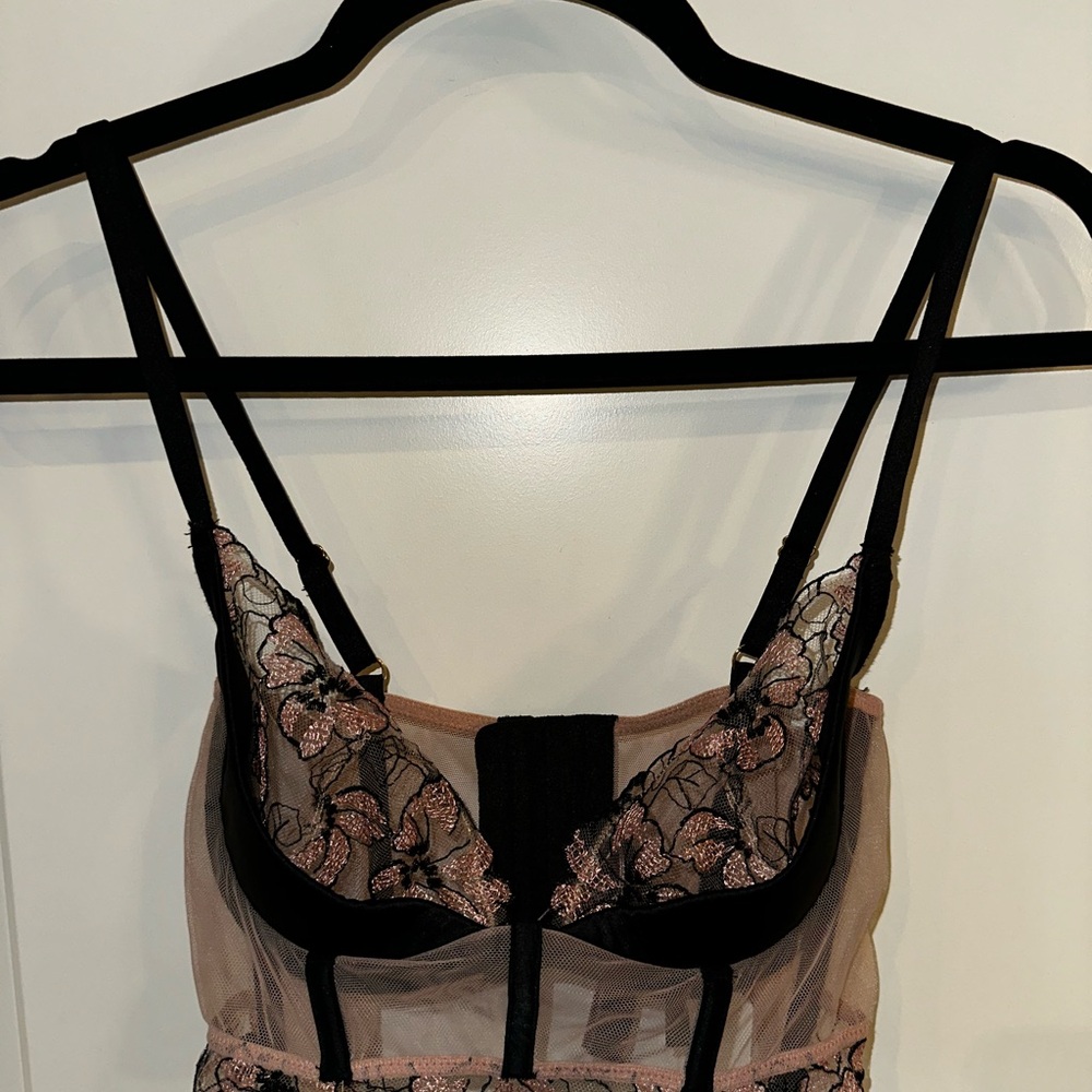 Victoria’s Secret Very Sexy Longline Bra